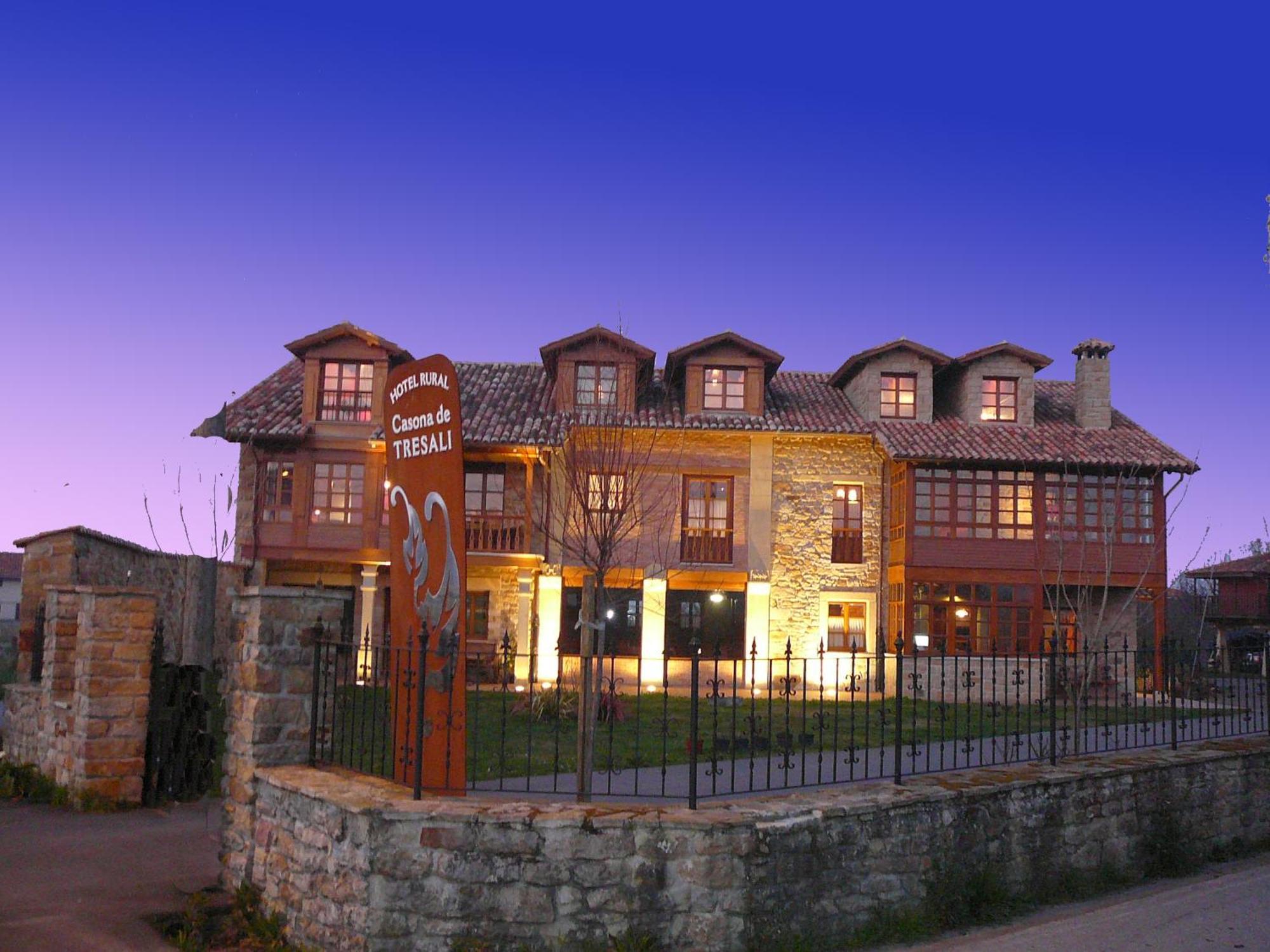 Hotel Casona De Tresali Аргуэро Экстерьер фото