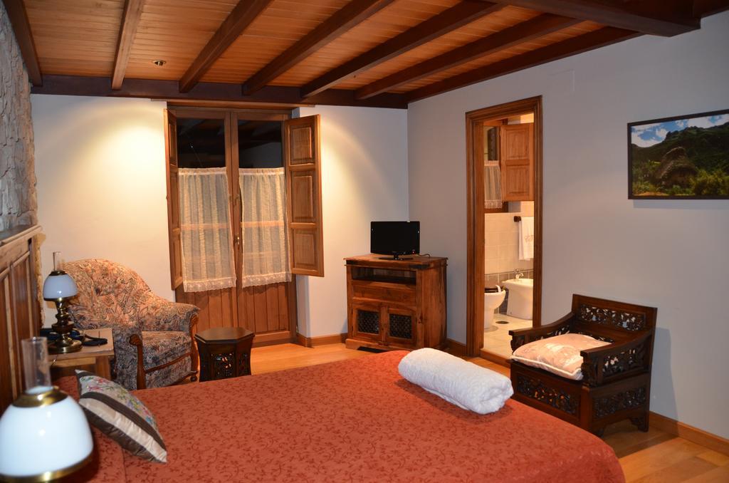 Hotel Casona De Tresali Аргуэро Номер фото